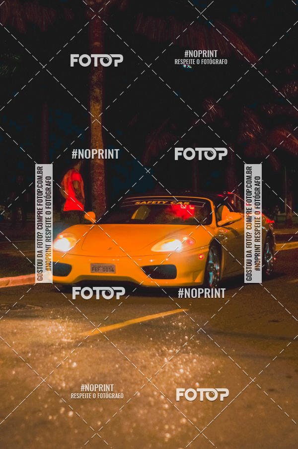 Buy your photos of the eventNight Run 5K 10K Praia Grande on Fotop