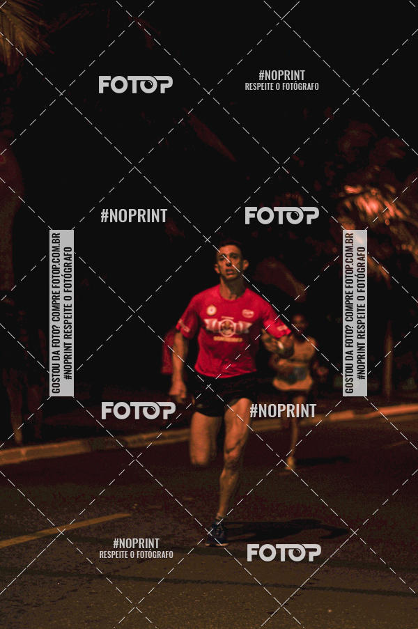 Buy your photos of the eventNight Run 5K 10K Praia Grande on Fotop