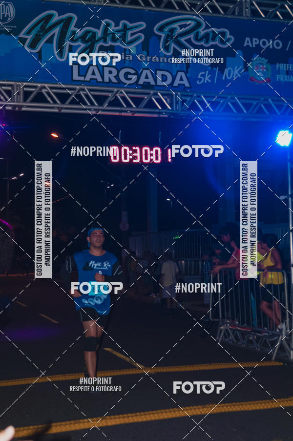 Buy your photos of the eventNight Run 5K 10K Praia Grande on Fotop
