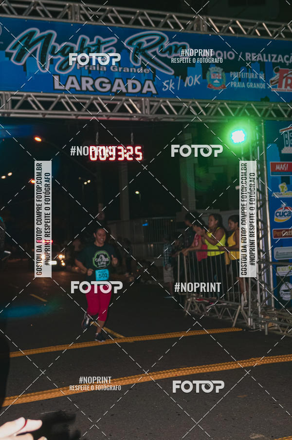 Buy your photos of the eventNight Run 5K 10K Praia Grande on Fotop