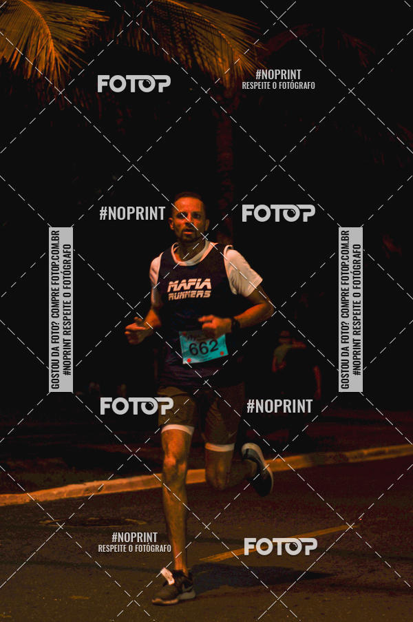 Buy your photos of the eventNight Run 5K 10K Praia Grande on Fotop