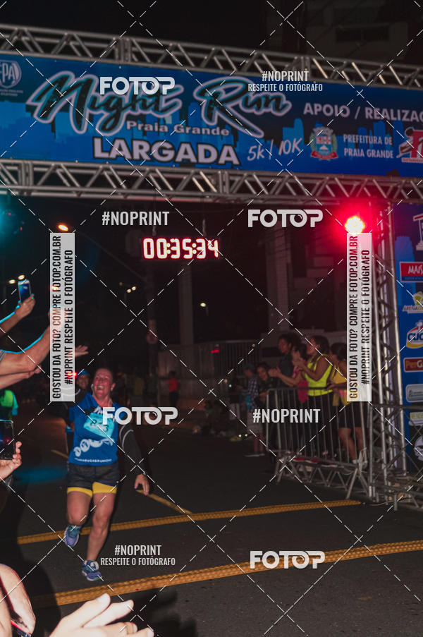 Buy your photos of the eventNight Run 5K 10K Praia Grande on Fotop