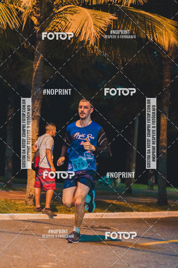 Buy your photos of the eventNight Run 5K 10K Praia Grande on Fotop