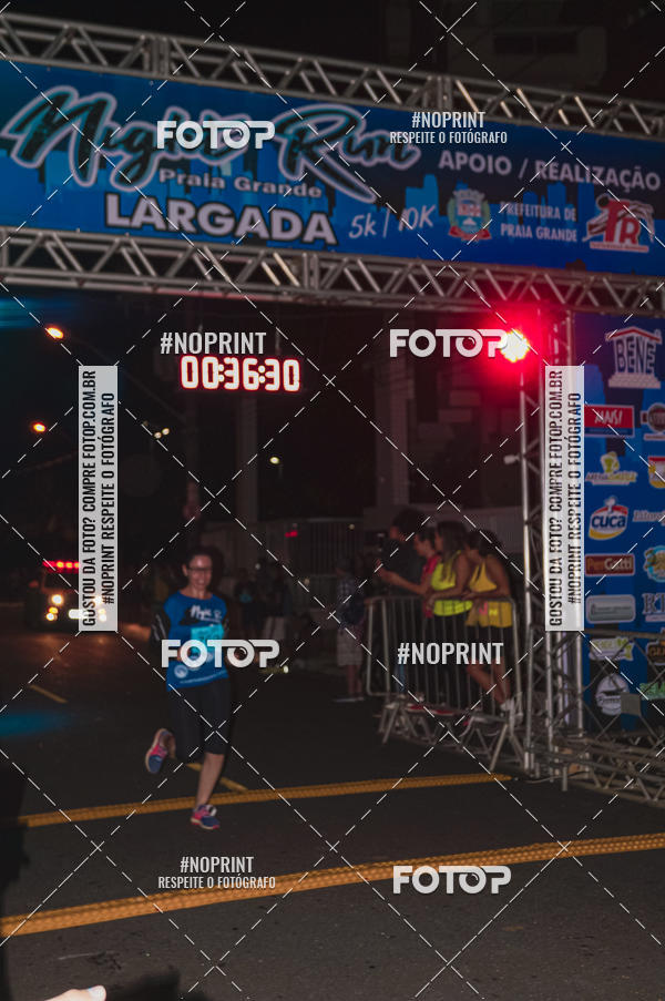 Buy your photos of the eventNight Run 5K 10K Praia Grande on Fotop