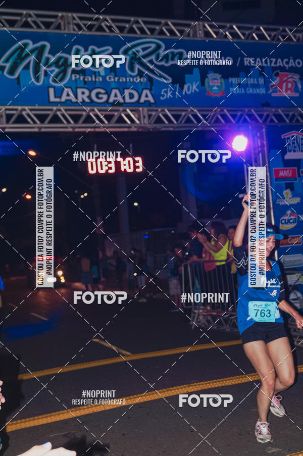 Buy your photos of the eventNight Run 5K 10K Praia Grande on Fotop