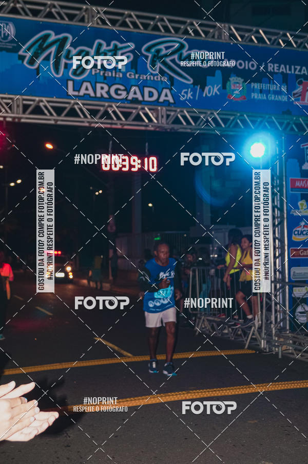 Buy your photos of the eventNight Run 5K 10K Praia Grande on Fotop