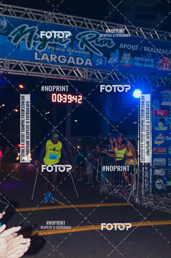 Buy your photos of the eventNight Run 5K 10K Praia Grande on Fotop