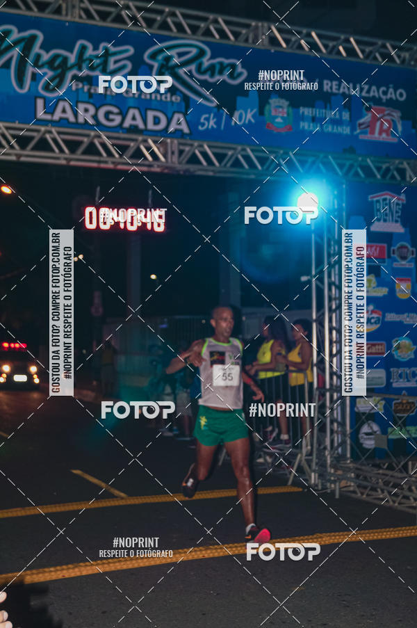 Buy your photos of the eventNight Run 5K 10K Praia Grande on Fotop