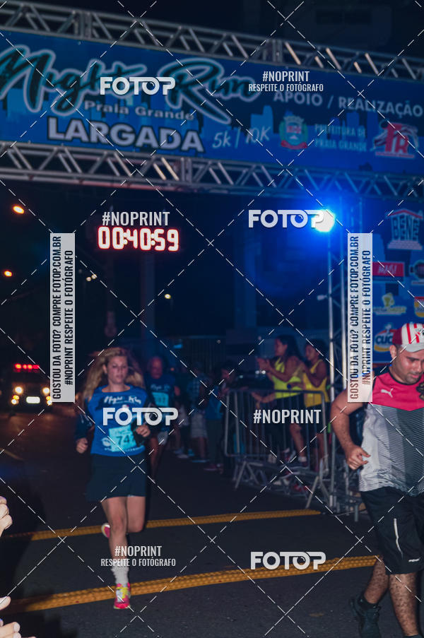 Buy your photos of the eventNight Run 5K 10K Praia Grande on Fotop