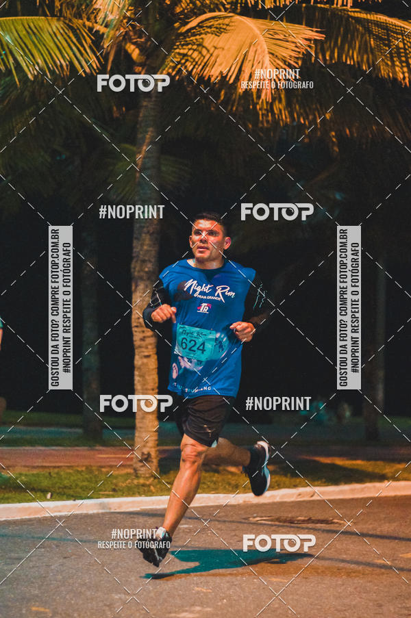 Buy your photos of the eventNight Run 5K 10K Praia Grande on Fotop