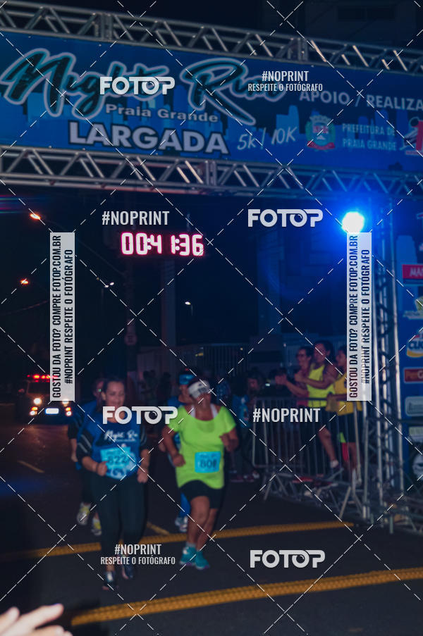 Buy your photos of the eventNight Run 5K 10K Praia Grande on Fotop