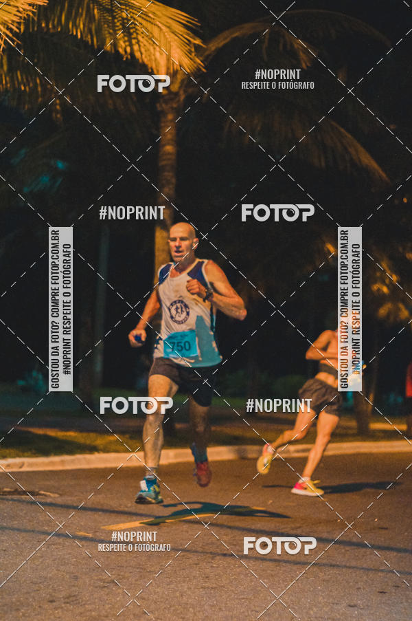 Buy your photos of the eventNight Run 5K 10K Praia Grande on Fotop