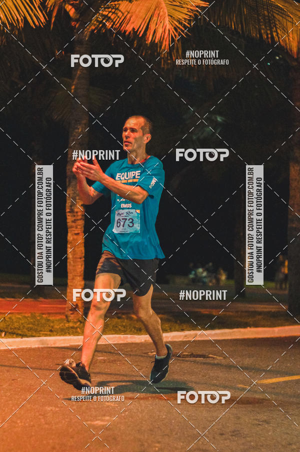 Buy your photos of the eventNight Run 5K 10K Praia Grande on Fotop