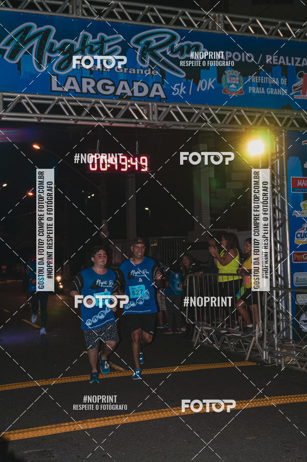 Buy your photos of the eventNight Run 5K 10K Praia Grande on Fotop