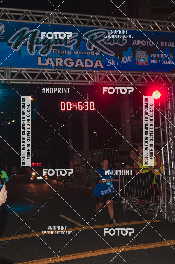 Buy your photos of the eventNight Run 5K 10K Praia Grande on Fotop