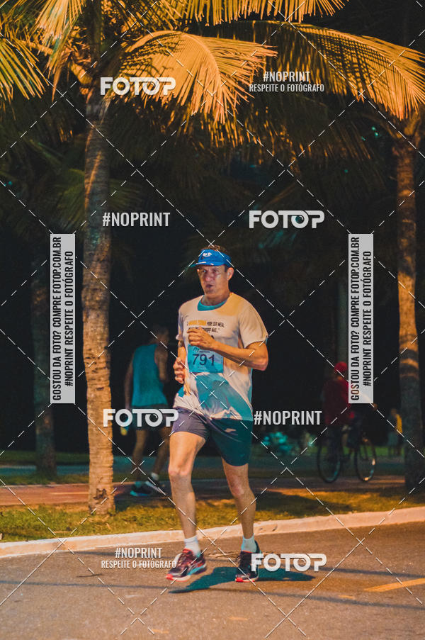 Buy your photos of the eventNight Run 5K 10K Praia Grande on Fotop