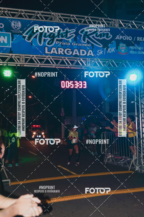 Buy your photos of the eventNight Run 5K 10K Praia Grande on Fotop