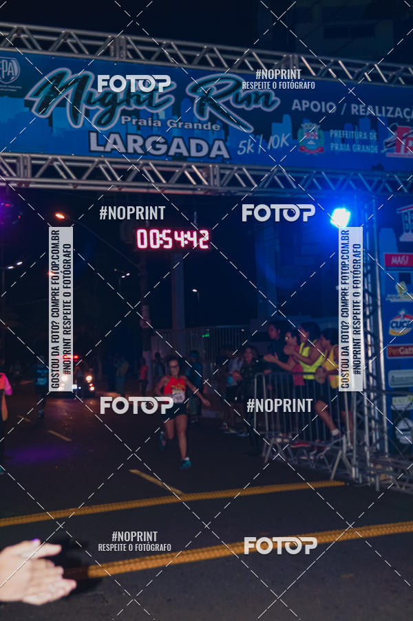 Buy your photos of the eventNight Run 5K 10K Praia Grande on Fotop