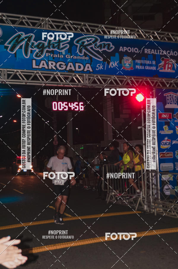 Buy your photos of the eventNight Run 5K 10K Praia Grande on Fotop