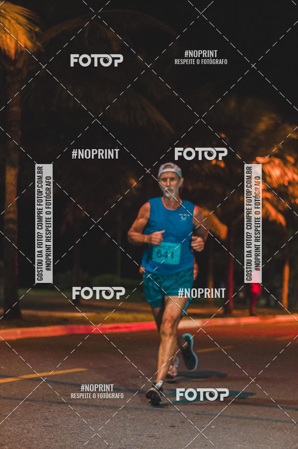 Buy your photos of the eventNight Run 5K 10K Praia Grande on Fotop