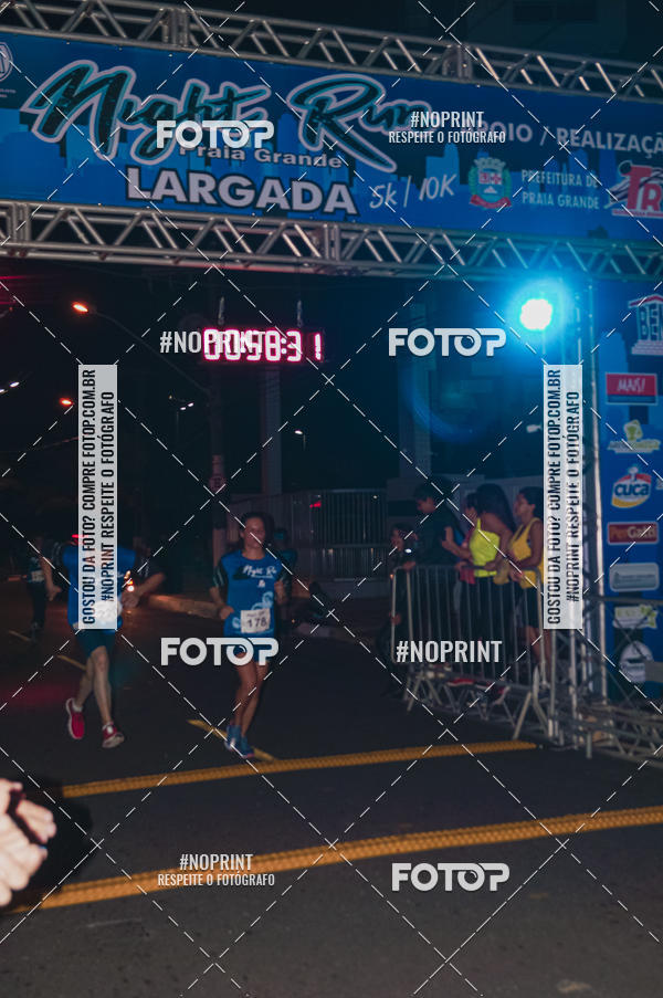 Buy your photos of the eventNight Run 5K 10K Praia Grande on Fotop