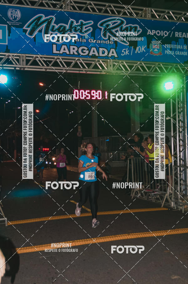 Buy your photos of the eventNight Run 5K 10K Praia Grande on Fotop