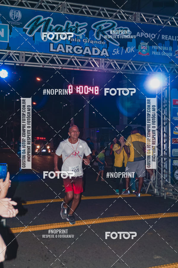 Buy your photos of the eventNight Run 5K 10K Praia Grande on Fotop