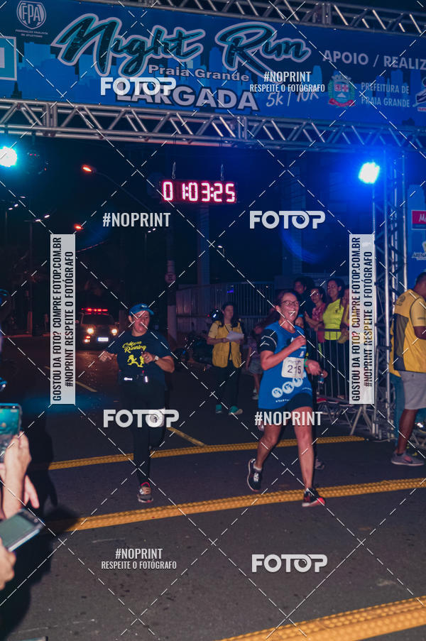 Buy your photos of the eventNight Run 5K 10K Praia Grande on Fotop