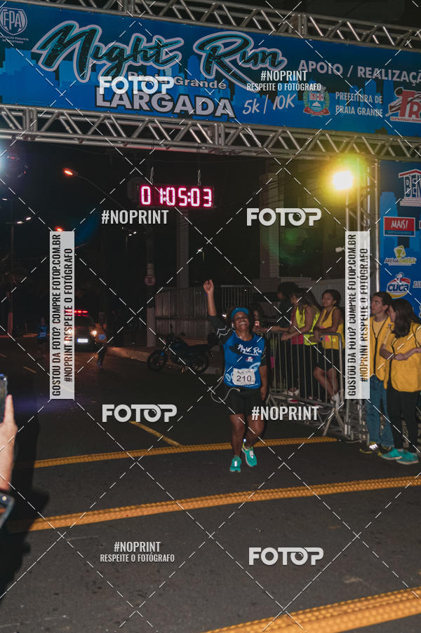 Buy your photos of the eventNight Run 5K 10K Praia Grande on Fotop