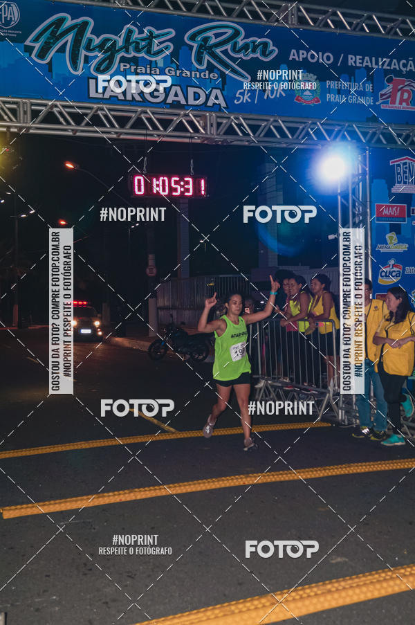Buy your photos of the eventNight Run 5K 10K Praia Grande on Fotop