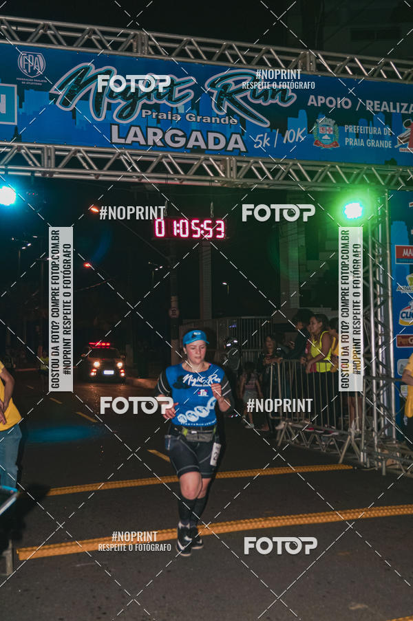 Buy your photos of the eventNight Run 5K 10K Praia Grande on Fotop
