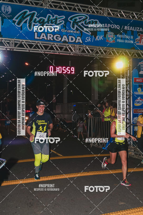 Buy your photos of the eventNight Run 5K 10K Praia Grande on Fotop