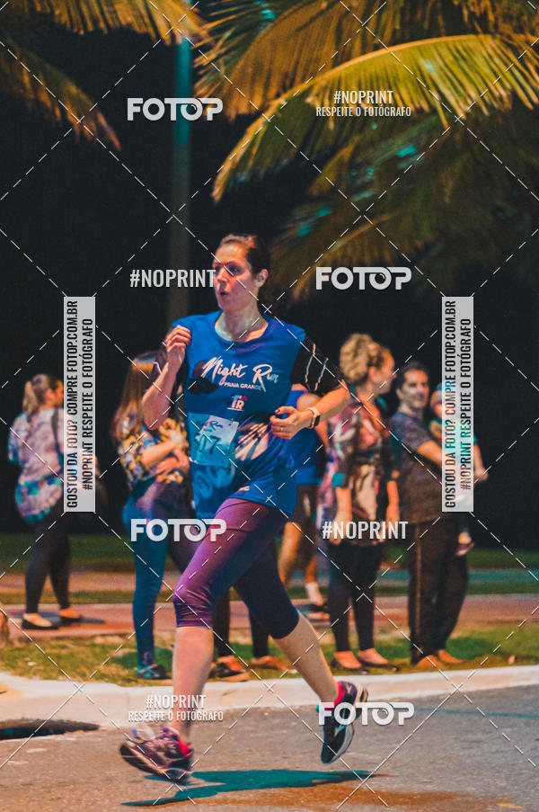 Buy your photos of the eventNight Run 5K 10K Praia Grande on Fotop