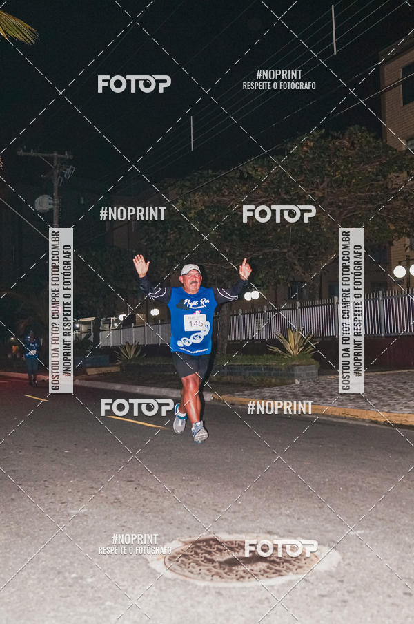 Buy your photos of the eventNight Run 5K 10K Praia Grande on Fotop