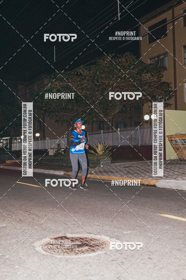 Buy your photos of the eventNight Run 5K 10K Praia Grande on Fotop
