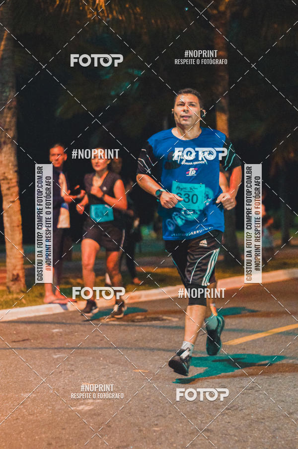 Buy your photos of the eventNight Run 5K 10K Praia Grande on Fotop
