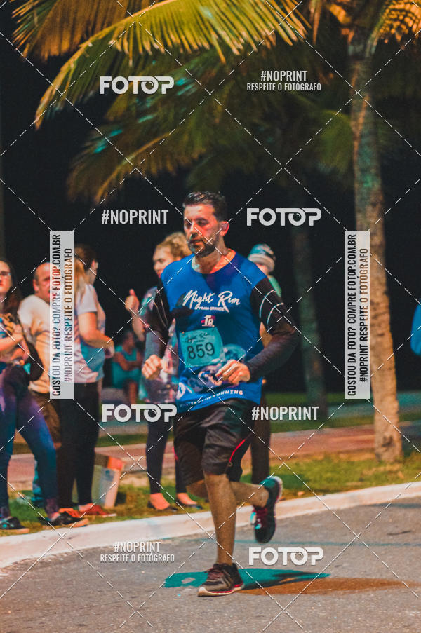 Buy your photos of the eventNight Run 5K 10K Praia Grande on Fotop