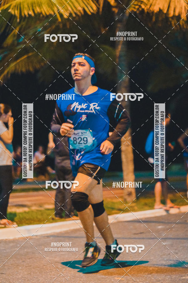 Buy your photos of the eventNight Run 5K 10K Praia Grande on Fotop