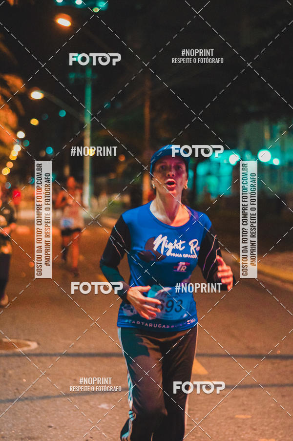 Buy your photos of the eventNight Run 5K 10K Praia Grande on Fotop