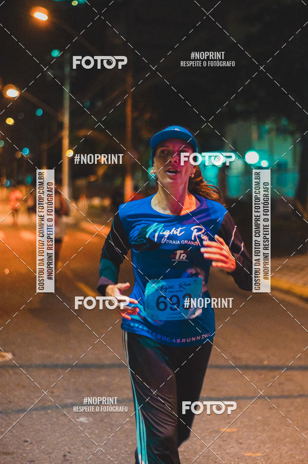 Buy your photos of the eventNight Run 5K 10K Praia Grande on Fotop