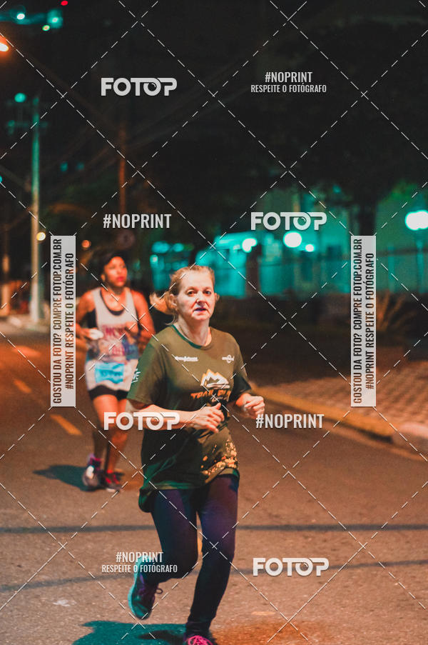 Buy your photos of the eventNight Run 5K 10K Praia Grande on Fotop