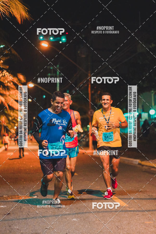 Buy your photos of the eventNight Run 5K 10K Praia Grande on Fotop