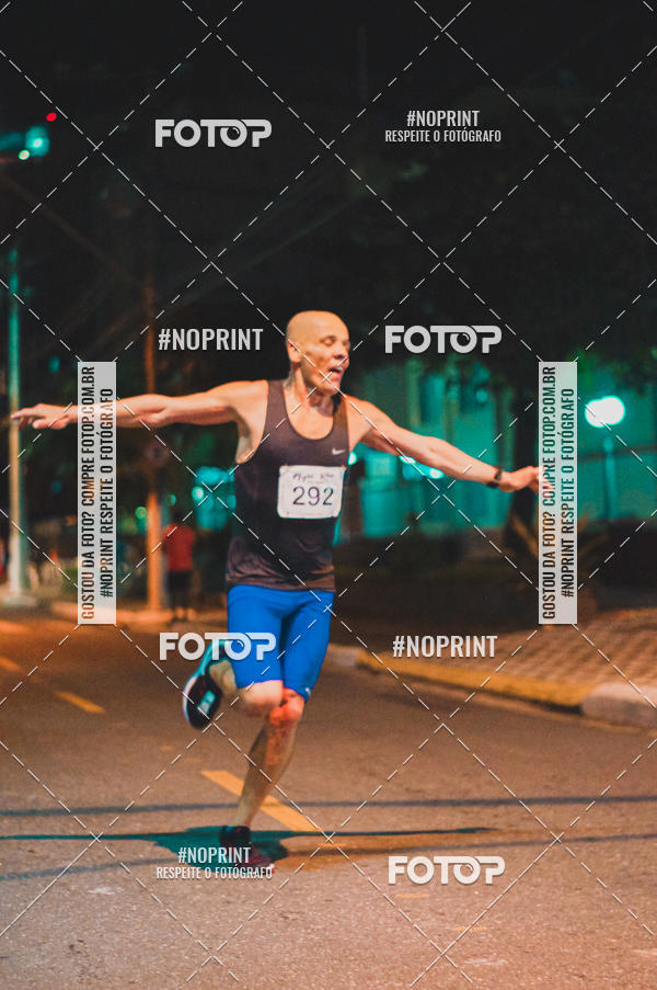 Buy your photos of the eventNight Run 5K 10K Praia Grande on Fotop