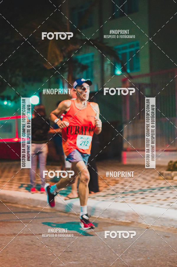 Buy your photos of the eventNight Run 5K 10K Praia Grande on Fotop
