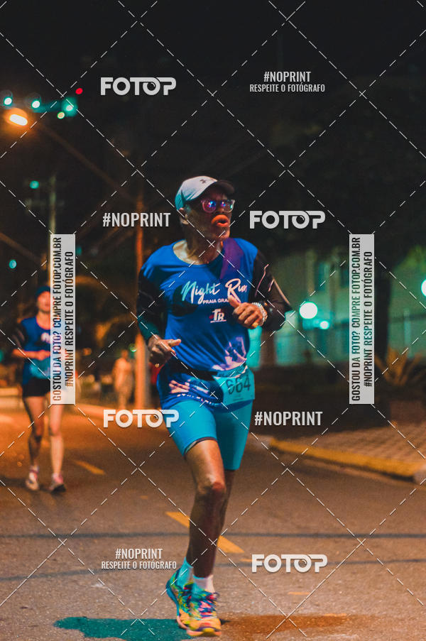 Buy your photos of the eventNight Run 5K 10K Praia Grande on Fotop