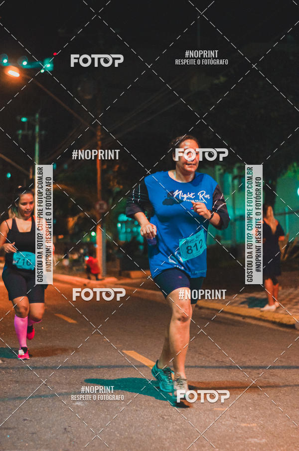 Buy your photos of the eventNight Run 5K 10K Praia Grande on Fotop