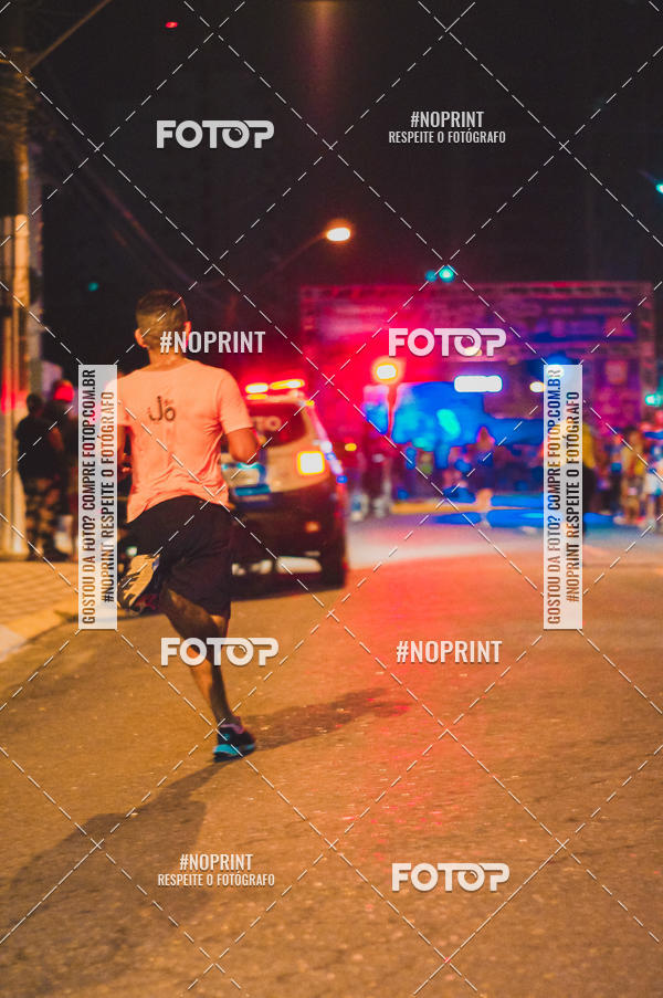 Buy your photos of the eventNight Run 5K 10K Praia Grande on Fotop