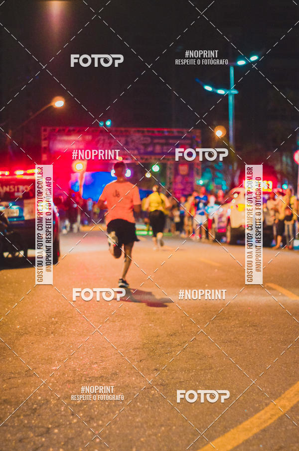 Buy your photos of the eventNight Run 5K 10K Praia Grande on Fotop