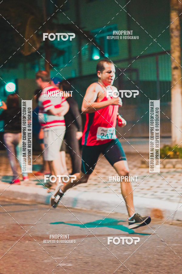 Buy your photos of the eventNight Run 5K 10K Praia Grande on Fotop