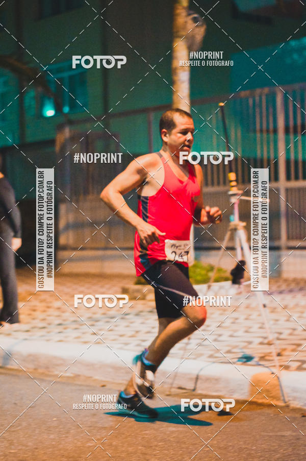Buy your photos of the eventNight Run 5K 10K Praia Grande on Fotop